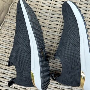 Michael Kors Women's Bodie Slip-On Sneakers Black/Gold 6.5M